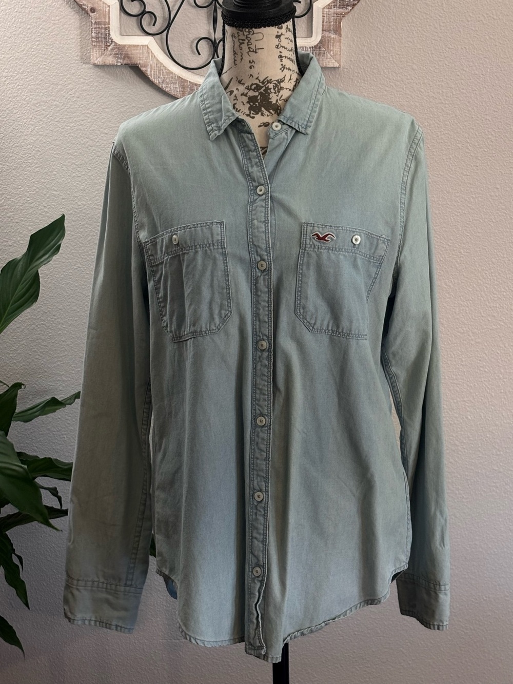 Hollister Light Blue Women's Button-Down Chambray Shirt